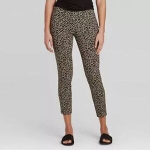 A New Day Cheetah Print Ankle Length Pants(Size 8)